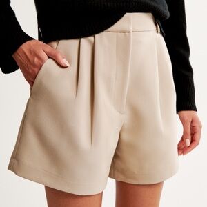 Abercrombie Tailored Short - Taupe, Medium